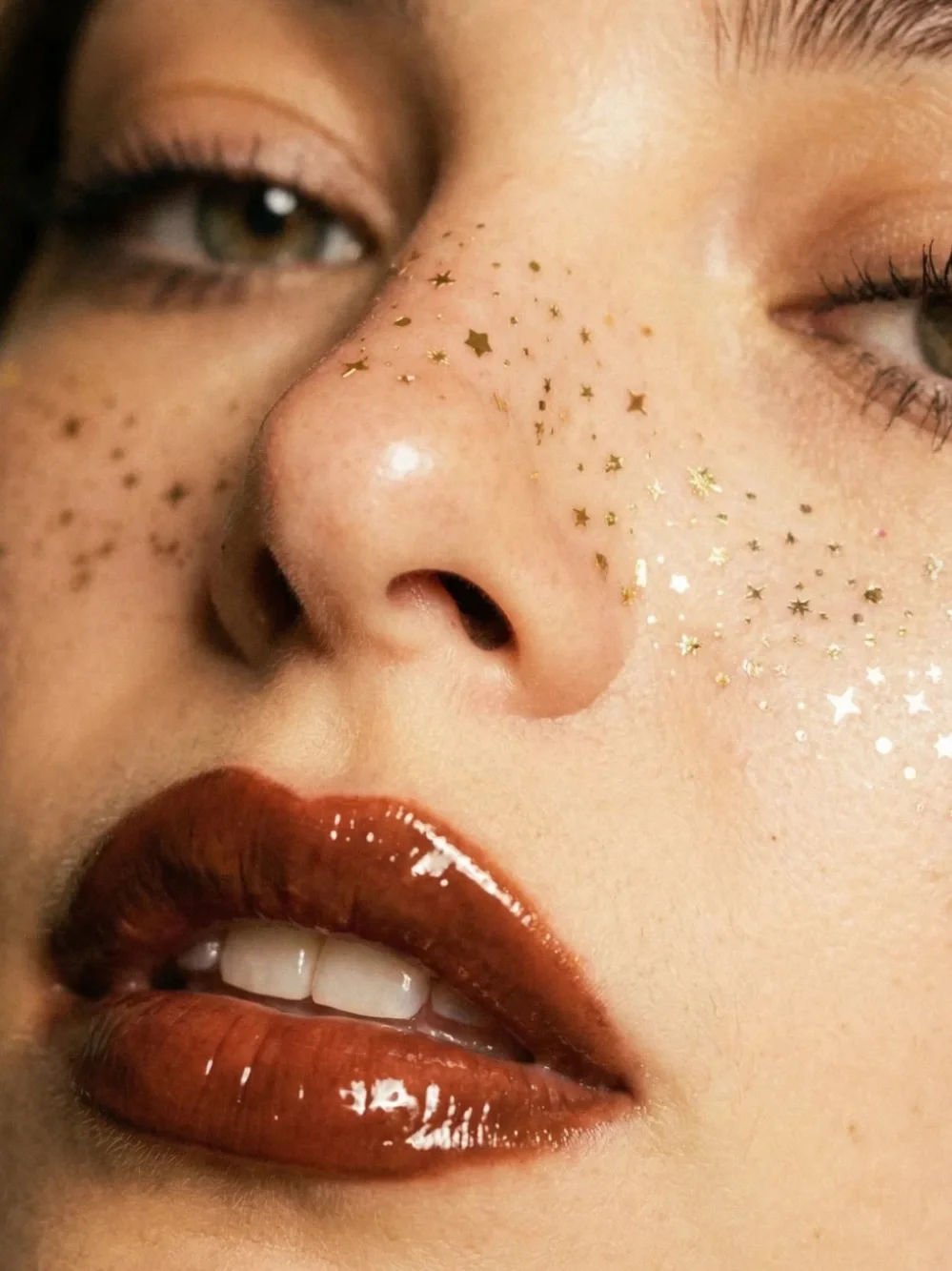 FAZIT Gold Glitter Freckles Makeup Patches